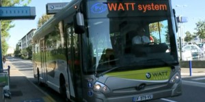 Première mondiale : un bus électrique qui se recharge à chaque arrêt