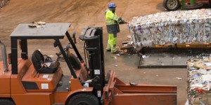 Tri des déchets : collectivités et éco-organismes s'affrontent sur le périmètre du service public