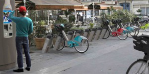 Vélib' connectés et électriques : Smoovengo reprend le marché des vélos en libre-service parisiens