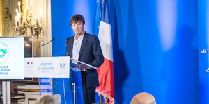 Hulot présente son plan pour engager la France vers la neutralité carbone