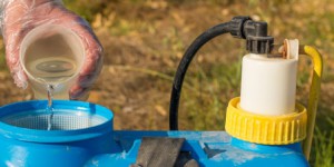 Pesticides : l'Efsa propose de nouvelles valeurs par défaut pour évaluer les risques d'absorption cutanée