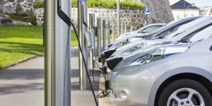 Carburants alternatifs : le déploiement des infrastructures de recharge prend du retard en Europe