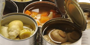 Bisphénol A : la Commission européenne renforce les restrictions dans les emballages alimentaires