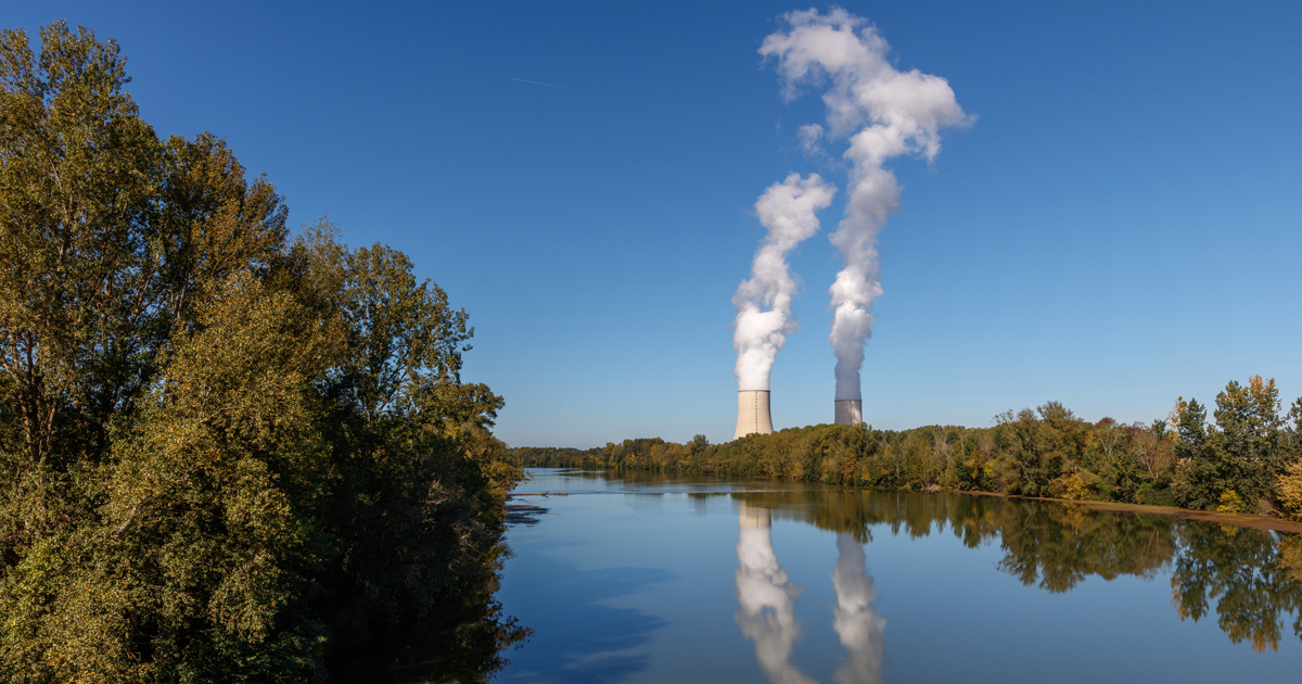 Nucléaire : il faut 'probablement' modifier la loi de transition énergétique, selon l'entourage de Hulot