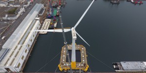 Loire-Atlantique : l'éolienne flottante Floatgen part en mer pour des tests de deux ans