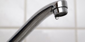 Réduction du débit d'eau : la Saur doit indemniser un usager