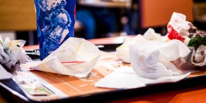 Tri : Zero Waste France porte plainte contre un restaurant McDonald's et KFC à Paris