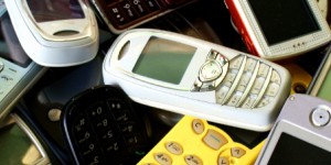DEEE : 7.000 téléphones mobiles collectés grâce à l'opération pilote d'Eco-Systèmes et de La Poste