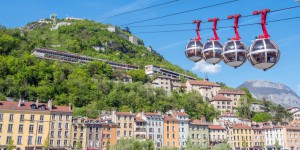 Grenoble : un tramway aérien verra le jour en 2023
