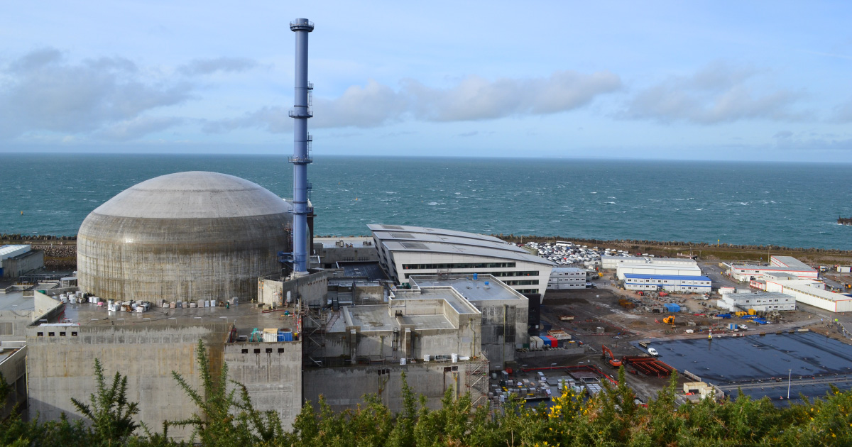 Centrale de Flamanville : Sortir du nucléaire porte plainte contre EDF pour 36 infractions 