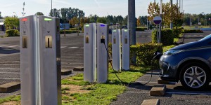 Recharge de véhicules électriques : un chapitre dédié dans le code de l'énergie