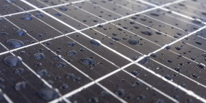 Photovoltaïque : des chercheurs suisses élaborent un moyen de rendre la pérovskite moins toxique