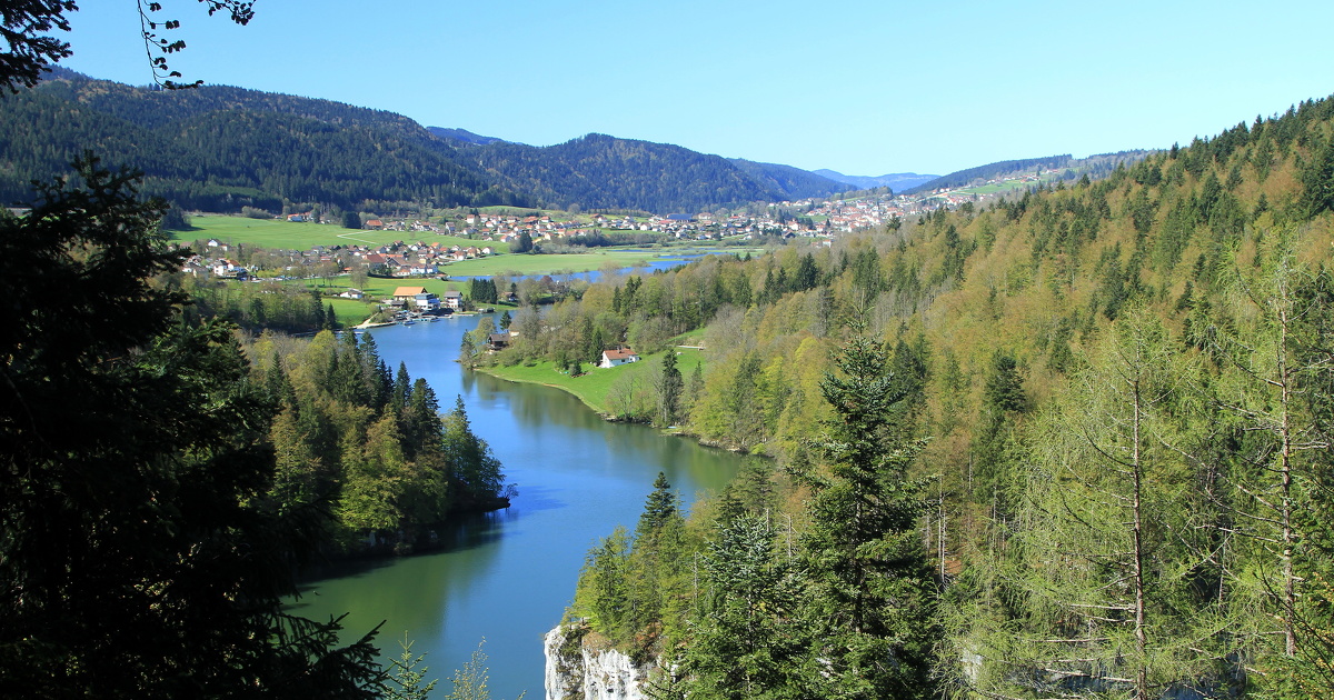 Les parcs naturels régionaux Doubs-Horloger et Corbière-Fenouillèdes officiellement créés