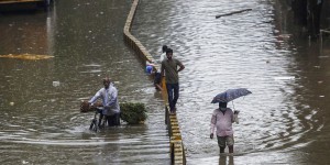 En Inde, après la canicule, la mousson fait des dizaines de morts 