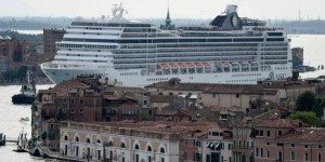 Italie : Venise n'a pas encore dit adieu aux paquebots de croisière