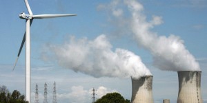 Les énergies renouvelables ont le vent en poupe, le nucléaire patine