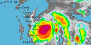 Maria: la Guadeloupe placée en alerte rouge cyclonique