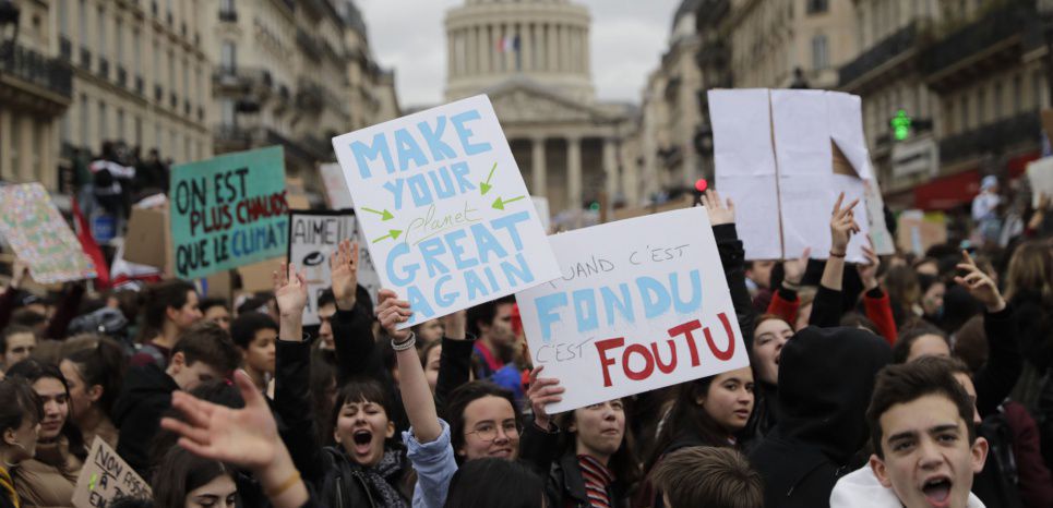 'Plus chauds que le climat' : entre 29.000 et 40.000 jeunes manifestants à Paris