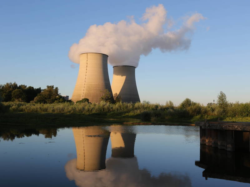 Nucléaire : la commission d’enquête parlementaire dénonce le « retard considérable » pris depuis 30 ans