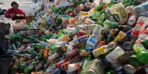 Début des négociations à Paris pour mettre fin à la pollution plastique