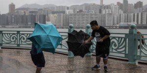 Le super typhon Saola risque d’être « le plus puissant » depuis 1949 à toucher Hong Kong
