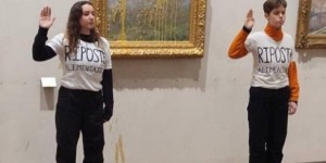 À Lyon, des militantes de Riposte alimentaire jettent de la soupe sur un tableau de Monet